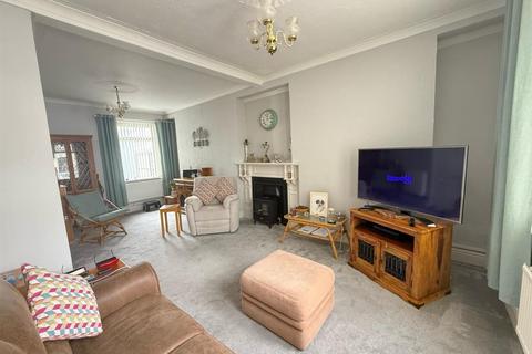 4 Bishop Road, Ammanford, SA18 3HA