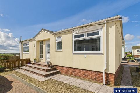 2 bedroom park home for sale, Greenfield Park, Kirkpatrick Fleming, DG11