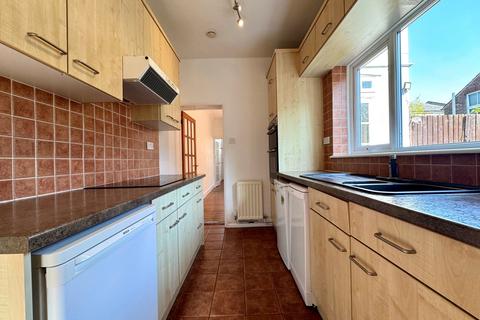 2 bedroom end of terrace house to rent, Marlborough Road, Chelmsford, Essex, CM2 0JR