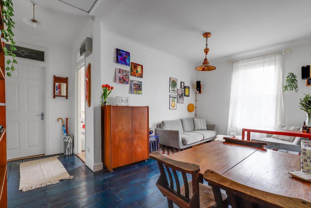 04-0042 JHProp Wpen - f12, 21-23 Anerley Park Road -