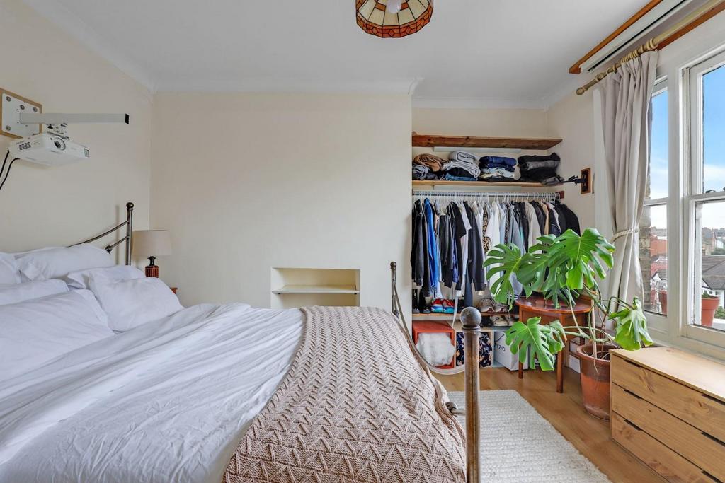 12-a4c8 JHProp Wpen - f12, 21-23 Anerley Park Road -