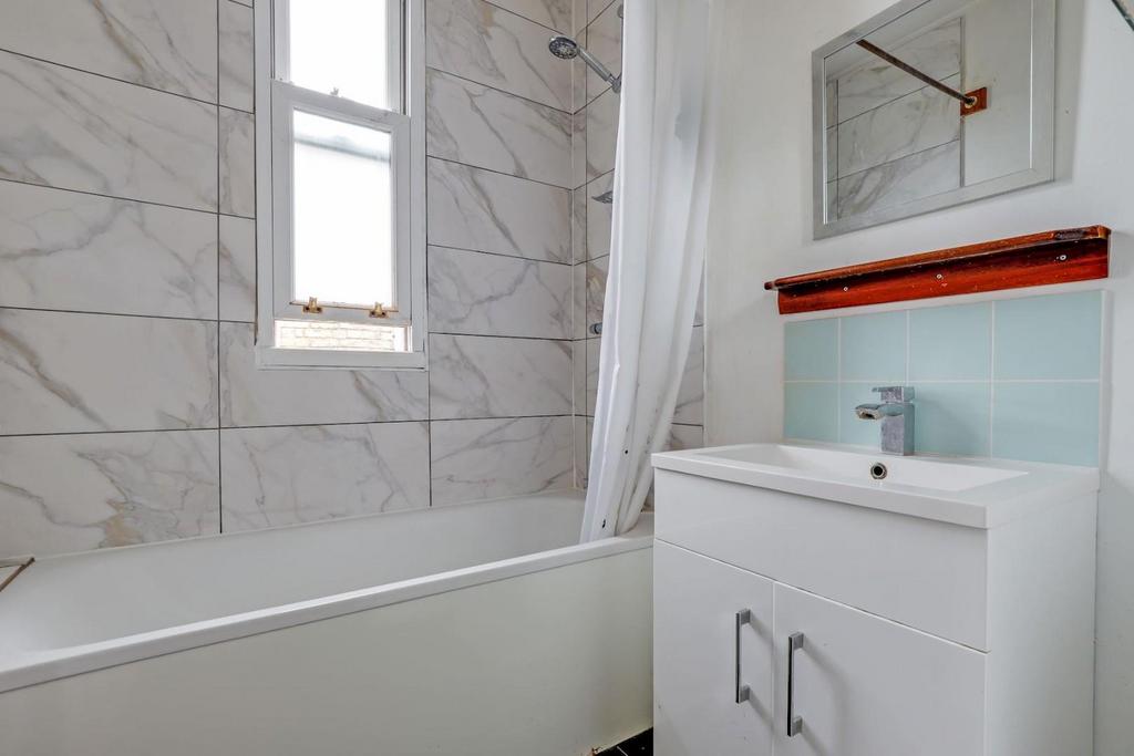 07-f0ef JHProp Wpen - f12, 21-23 Anerley Park Road -