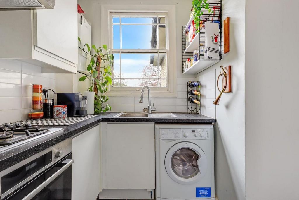 05-c0b0 JHProp Wpen - f12, 21-23 Anerley Park Road -