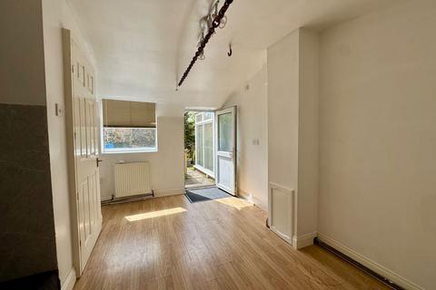 35 Barr Street, Dudley, DY3 2LZ