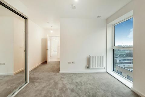 2 bedroom house to rent, East Acton Lane, London W3