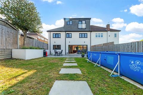 30 Brasted Close, Bexleyheath, DA6 8HX