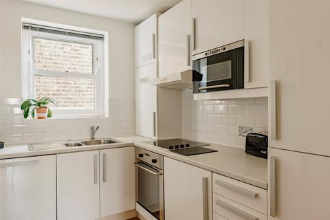 2 bedroom apartment to rent, Randolph Avenue, Little Venice, W9