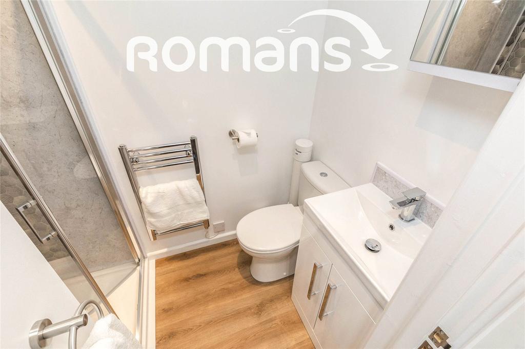Apartment in Bristol, Kingswood - View 3