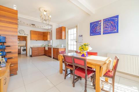 6 bedroom end of terrace house for sale, Fordwich Road, Sturry, Canterbury, Kent, CT2