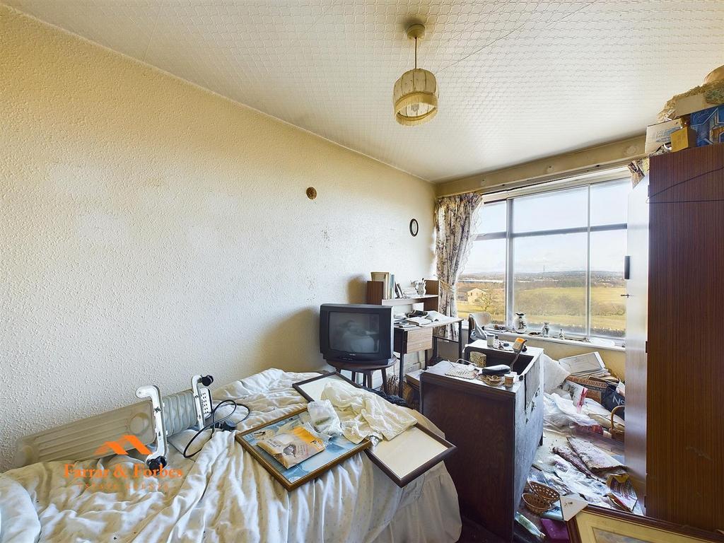 CAM03956 G0-PR0077-STILL007.jpg