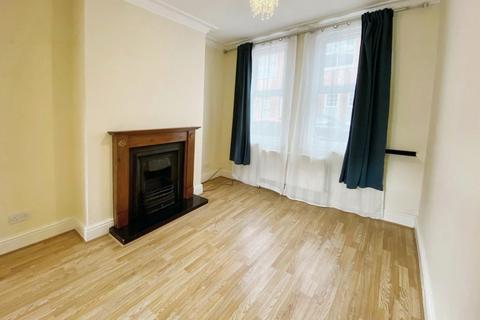 2 bedroom house to rent, Hartoft Street, York