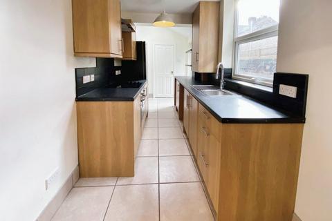 2 bedroom house to rent, Hartoft Street, York