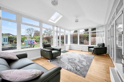 25 Highfield Road, Chislehurst, BR7 6QY