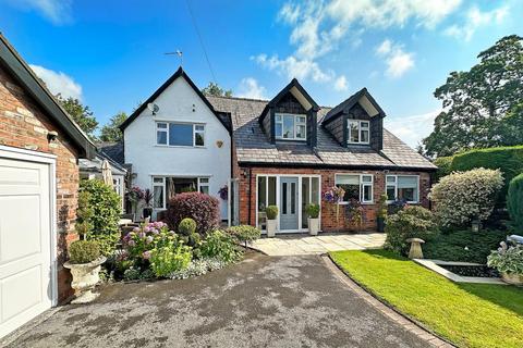 3 bedroom detached house for sale, Wellington Road, Timperley