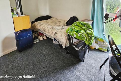 5 bedroom house of multiple occupation for sale, Coney Close, Hatfield, Hertfordshire, AL10 8PR