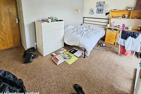 5 bedroom house of multiple occupation for sale, Coney Close, Hatfield, Hertfordshire, AL10 8PR