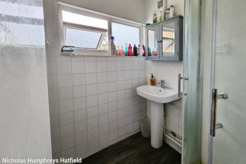 1 Coney Close, Hatfield, AL10 8PR
