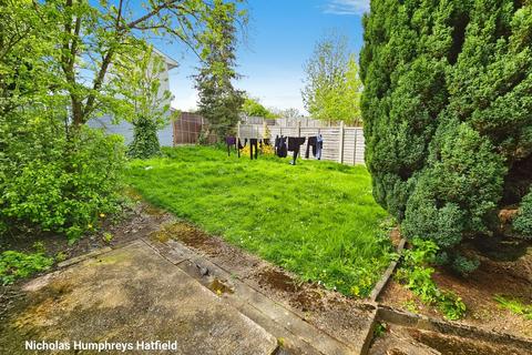 1 Coney Close, Hatfield, AL10 8PR