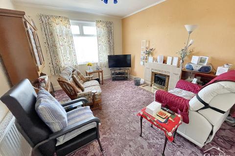 2 bedroom bungalow for sale, Acton Road, BOURNEMOUTH, BH10 4