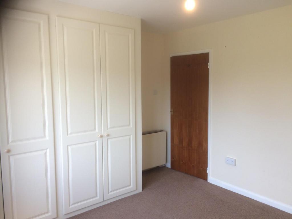BEDROOM.jpg