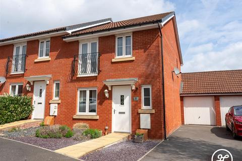 3 bedroom semi-detached house for sale, Dewberry Avenue, Wilstock Village, Bridgwater