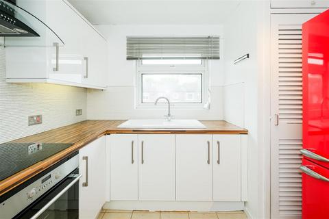 69 Kingsley Road, Loughton, IG10 3TU