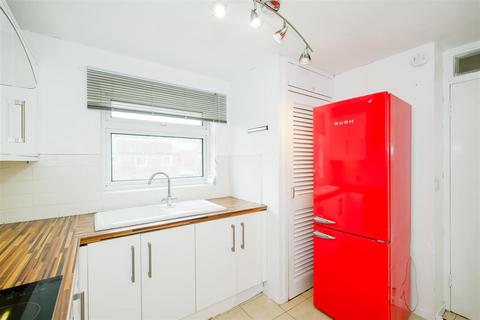 69 Kingsley Road, Loughton, IG10 3TU