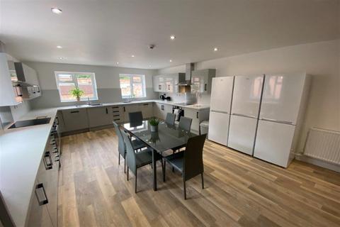 undefined, City Road, Beeston, NG9 2LQ