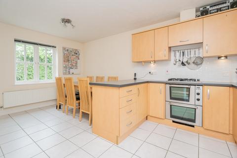 3 bedroom detached house for sale, Queensbury Lane, Monkston Park Milton Keynes, MK10