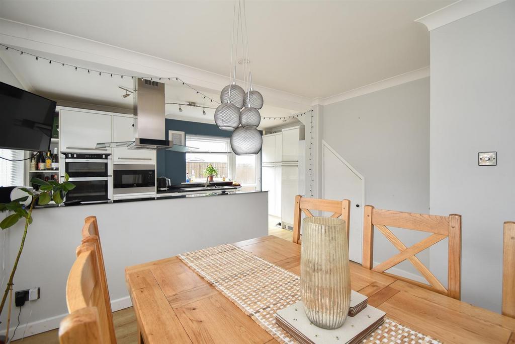 Kitchen diner