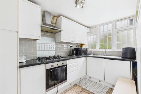 3 bedroom terraced house for sale, Granby Street, London E2