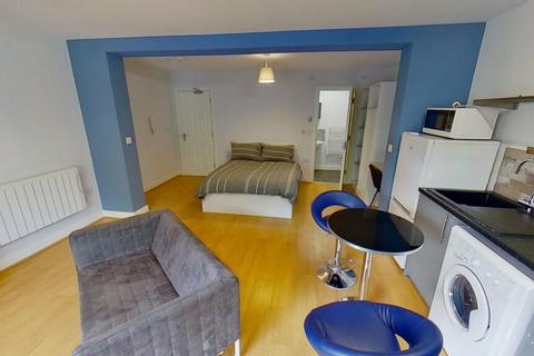 1 bedroom ground floor flat to rent, Penny Farthing Place, North Sherwood Street, Nottingham NG1