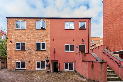 1 bedroom ground floor flat to rent, Penny Farthing Place, North Sherwood Street, Nottingham NG1
