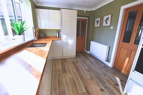 46 Anderby Drive, Grimsby, DN37 9HB