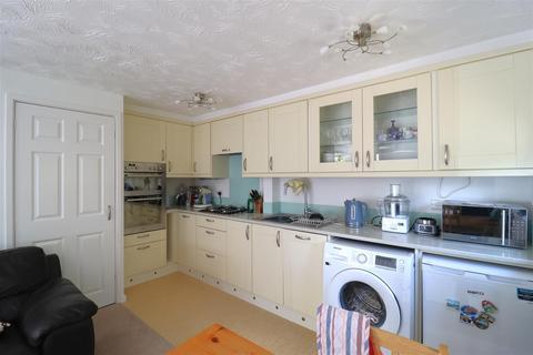 2 bedroom house to rent, Bayfield Drive, Cambridge CB25