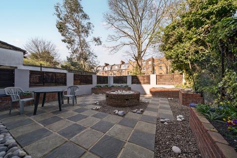 2 bedroom flat to rent, Parkfield Road, New Cross, London,  SE14