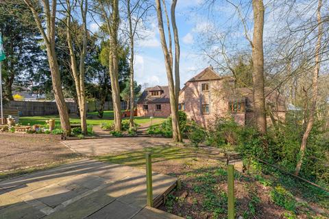 undefined, Hallow Road Worcester, Worcestershire, WR2 6BU