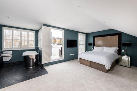 4 bedroom mews to rent, Osten Mews, London, SW7