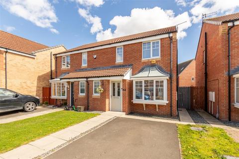 66 Rothbury Drive, Ashington, NE63 8TQ