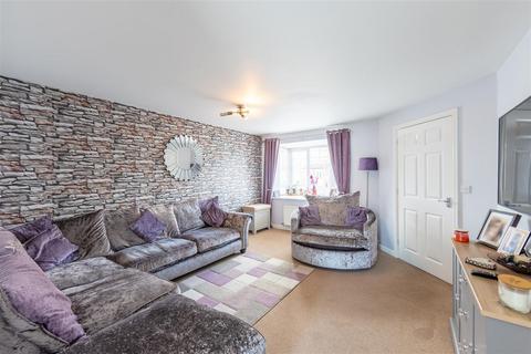 66 Rothbury Drive, Ashington, NE63 8TQ