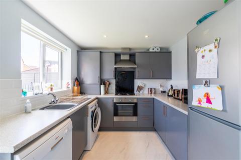 66 Rothbury Drive, Ashington, NE63 8TQ