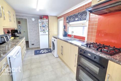 2 bedroom park home for sale, The Spur, Hockley