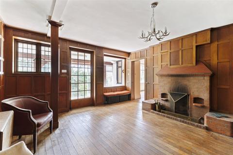 3 bedroom apartment for sale, Colley Lane, Reigate, Surrey, RH2