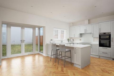 5 bedroom semi-detached house to rent, Ridge Court, Pudsey Road, Leeds LS13