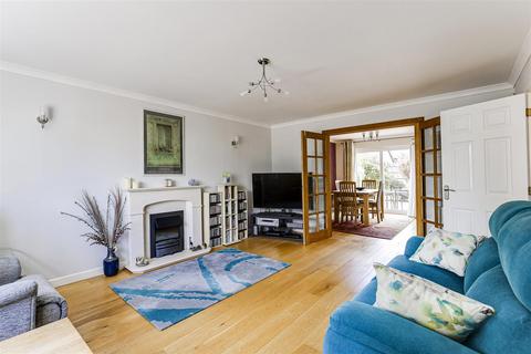 7 Freman Drive, Buntingford, SG9 9TD