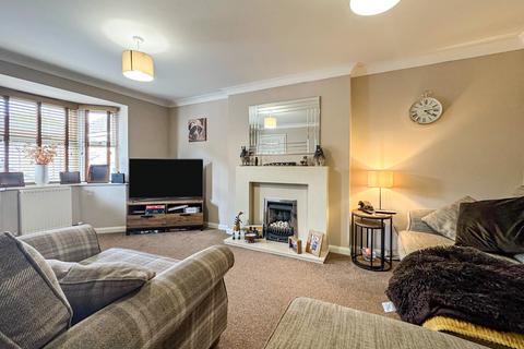 104 Attingham Drive, Dudley, DY1 3HW