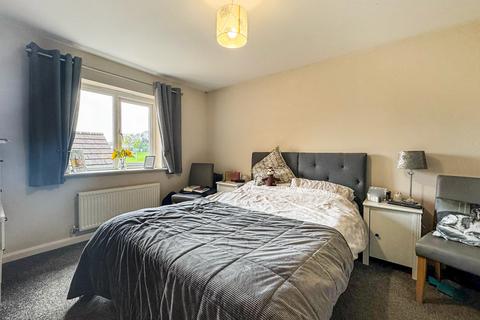 104 Attingham Drive, Dudley, DY1 3HW
