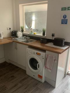 1 bedroom in a house share to rent, Bishop Close, Longbridge