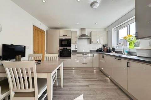 47 Bailey Road, Wilmslow, SK9 2TX