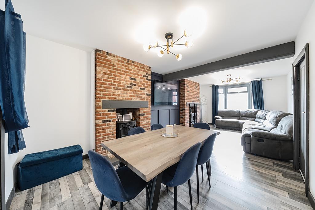 Living Room/Diner